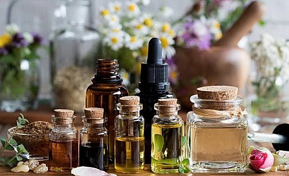 Moć biljaka kroz aromaterapiju Moć biljaka kroz aromaterapiju