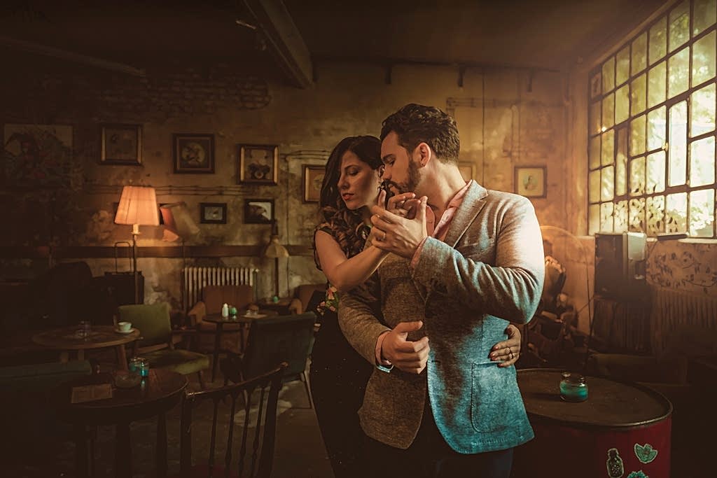 IT TAKES YOU TO TANGO!