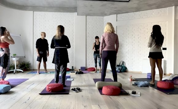 Yin Yoga Teacher Training: Meridians, Traditional Chinese Medicine & Taoism